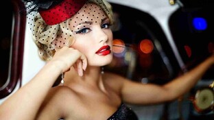 An OnlyFans Model's Income: The Real Numbers &mdash; and What Separates the Top