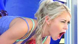 Sexy Blonde Chick Fucks in Hot Dog Van During a Sale